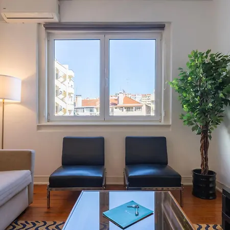 Appartamento 2bdr With Full Kitchen On Avenida Da Liberdade *