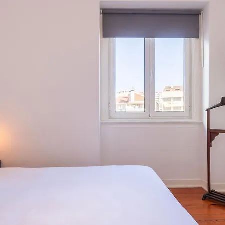 2bdr With Full Kitchen On Avenida Da Liberdade Appartement