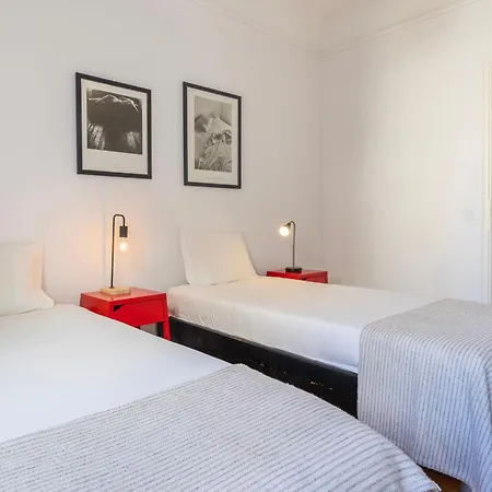 Appartement 2bdr With Full Kitchen On Avenida Da Liberdade *